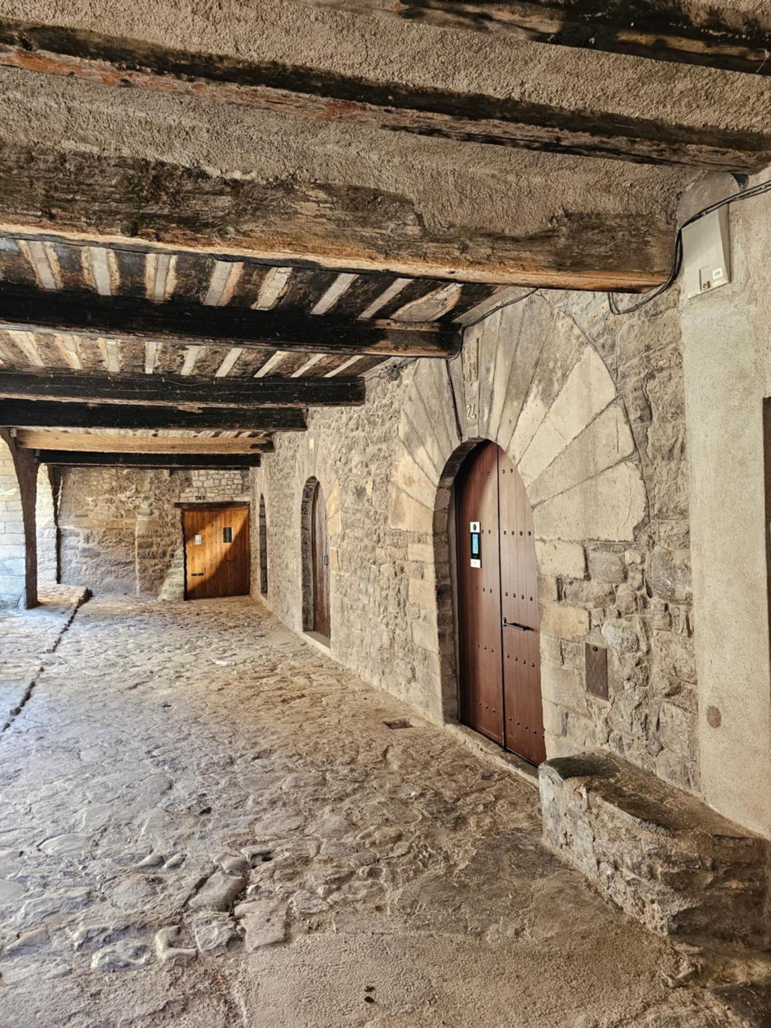 En El Corazon De Baga, Precioso Pueblo Medieval المظهر الخارجي الصورة